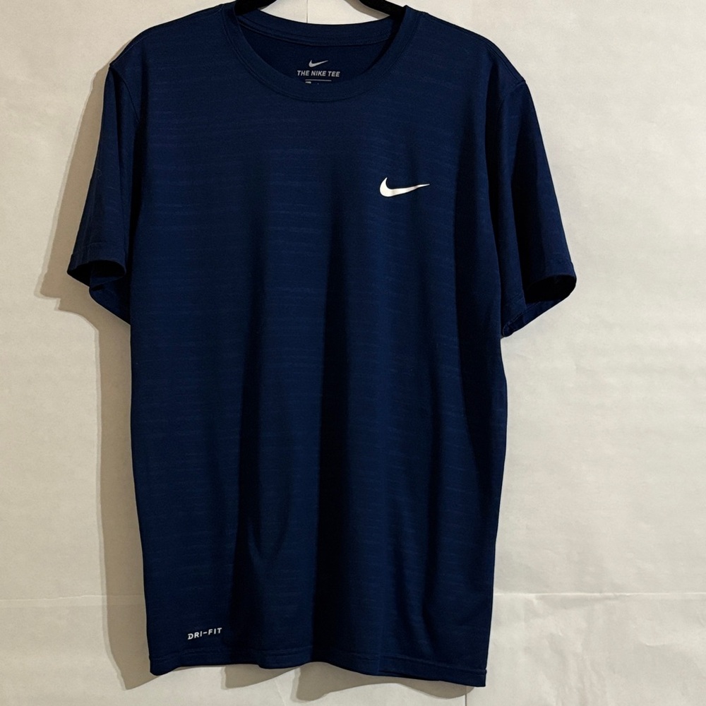 Nike Men's Dri-FIT Athletic Cut High Performance Tee